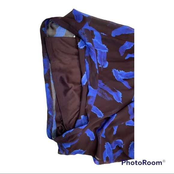 EXPRESS - Black and Blue Feather Romper - Picture 9 of 9